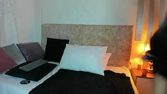 angelinarouse  online show from 14, 1, 2026