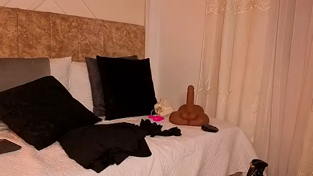 Snapshot of angelinarouse_ chatting on 12, 2, 2026 angelinarouse online show from 12, 2, 2026