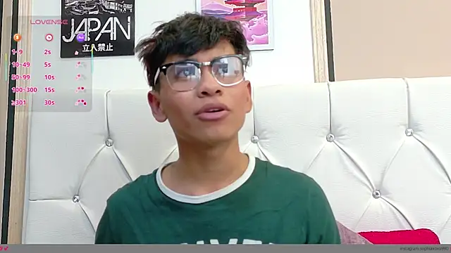 Snapshot of Ethan_Westt chatting on 6, 11, 2025 Ethan Westt online show from 6, 11, 2025