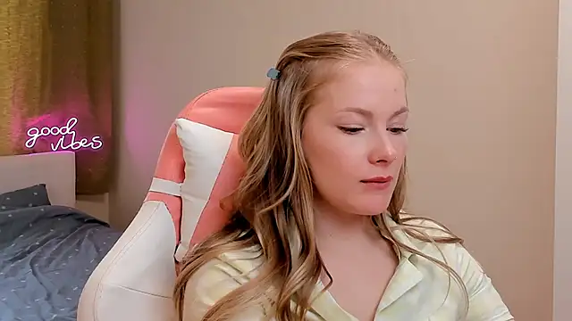 Snapshot of -awari- chatting on 21, 3, 2025 -awari- online show from 21, 3, 2025