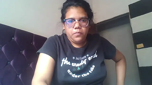 Snapshot of Valeria_Tiffany chatting on 23, 10, 2025 Valeria Tiffany online show from 23, 10, 2025