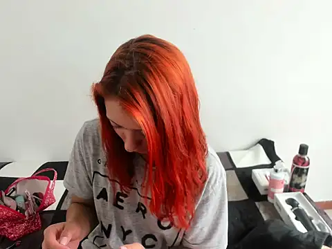 DulceXmile online show from 19, 9, 2025