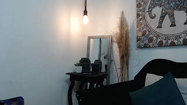 Snapshot of GagingZhara chatting on 10, 10, 2025 GagingZhara online show from 10, 10, 2025