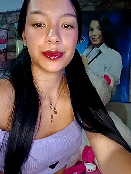 Snapshot of adrianagilton chatting on 19, 3, 2025 adrianagilton online show from 19, 3, 2025