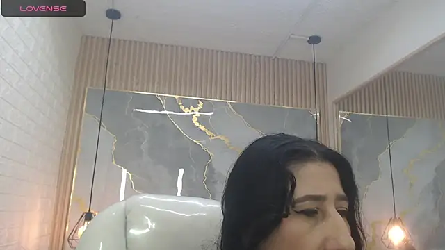 nei girl online show from 20, 9, 2025