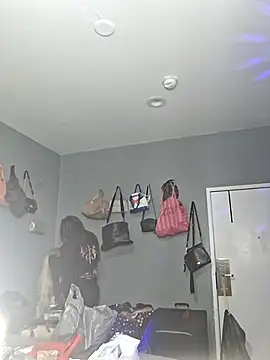 ItsBarbieBitcxxxx69 online show from 6, 11, 2025