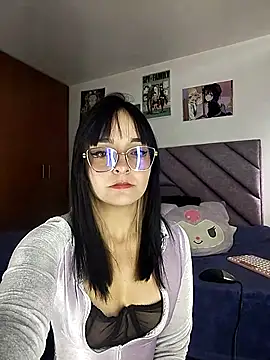 KARINNA  RAVEN online show from 5, 10, 2025