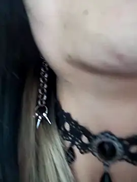 Snapshot of KARINNA__RAVEN chatting on 18, 4, 2026 KARINNA RAVEN online show from 18, 4, 2026