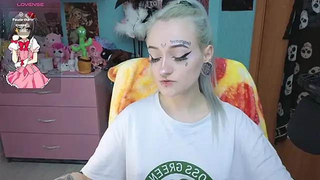 Manuela unicorn online show from 17, 4, 2026