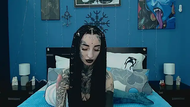 Velvetbat online show from 13, 4, 2026