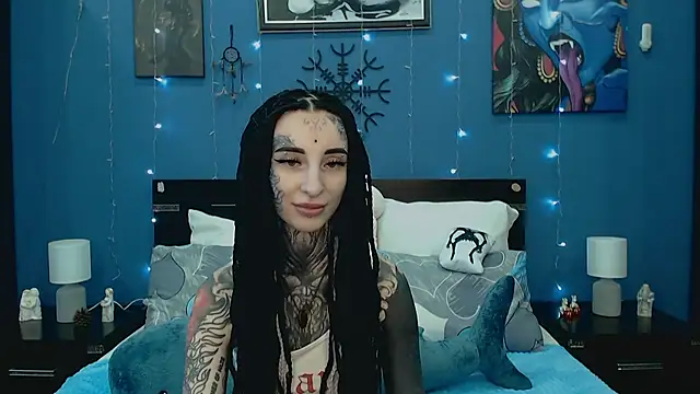 Snapshot of Velvetbat chatting on 28, 5, 2026 Velvetbat online show from 28, 5, 2026