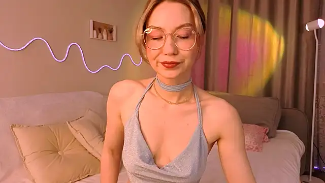 Lilo Sims online show from 29, 9, 2025