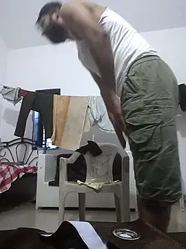 Snapshot of UAjit chatting on 9, 9, 2025 UAjit online show from 9, 9, 2025