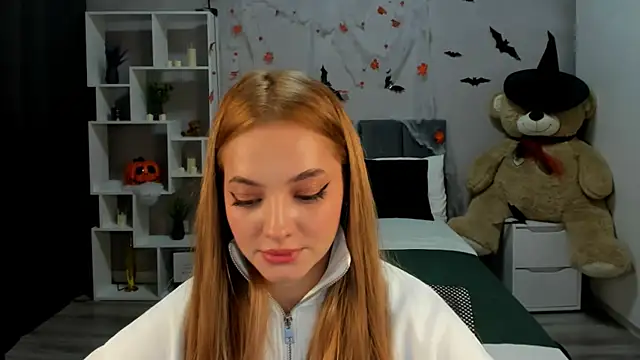 MelanieAlves online show from 4, 11, 2025