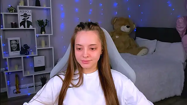 MelanieAlves online show from 17, 4, 2026