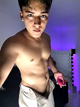 THE LITTLE LIAM online show from 8, 10, 2025