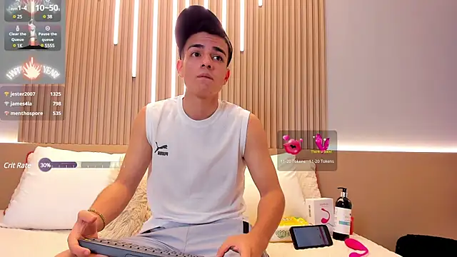 Hotboy21  online show from 20, 3, 2025