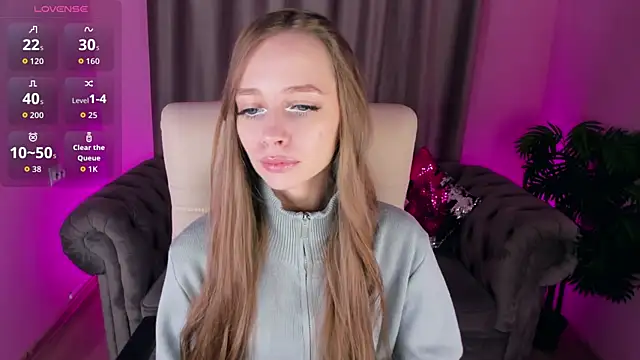 Amy Waynee online show from 3, 10, 2025