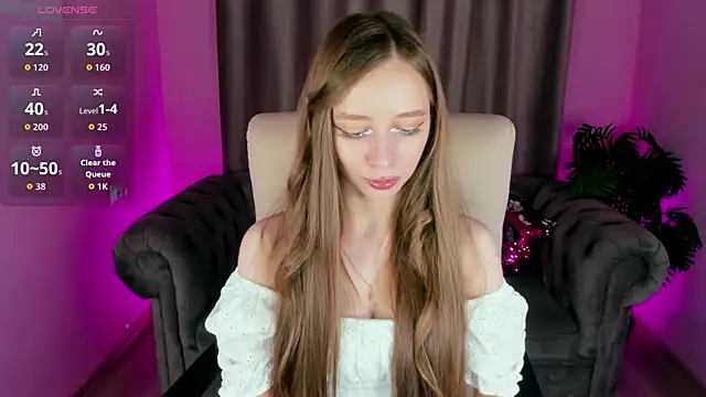 Amy Waynee online show from 13, 11, 2025