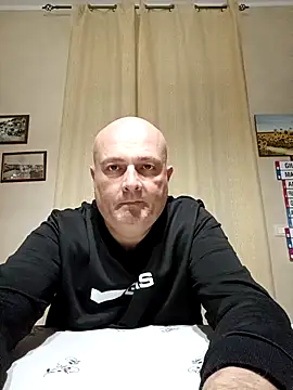 Alexis Bull online show from 21, 12, 2025