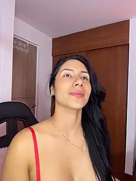 ArianaReynoldss online show from 16, 4, 2026