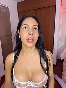 Snapshot of ArianaReynoldss chatting on 1, 5, 2026 ArianaReynoldss online show from 1, 5, 2026