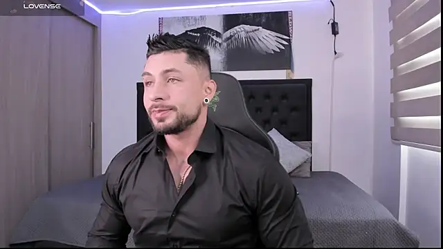 santi aesthetic online show from 12, 10, 2025