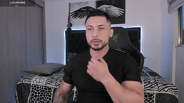 Snapshot of santi_aesthetic chatting on 23, 5, 2026 santi aesthetic online show from 23, 5, 2026