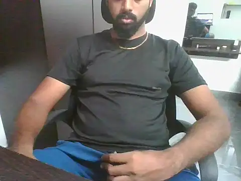 lovelyakash69 online show from 15, 9, 2025