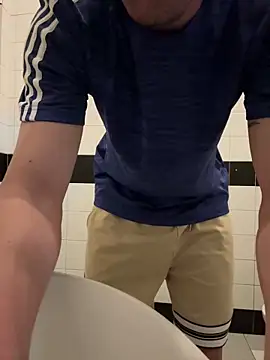 Snapshot of tipetto06 chatting on 11, 9, 2025 tipetto06 online show from 11, 9, 2025