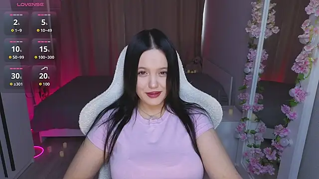 Snapshot of Betty__Davvis chatting on 15, 10, 2025 Betty Davvis online show from 15, 10, 2025