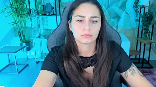 ValeriiMills online show from 10, 10, 2025