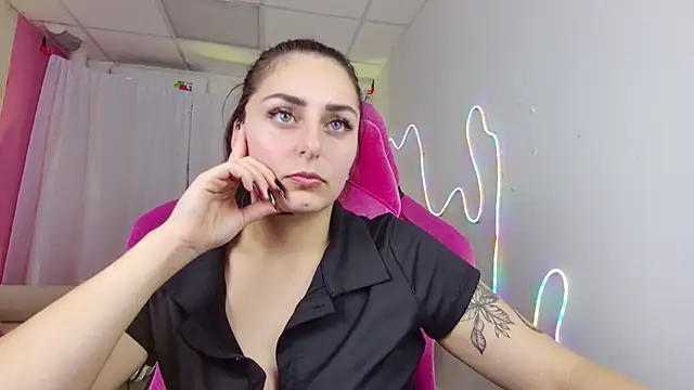 ValeriiMills online show from 25, 11, 2025