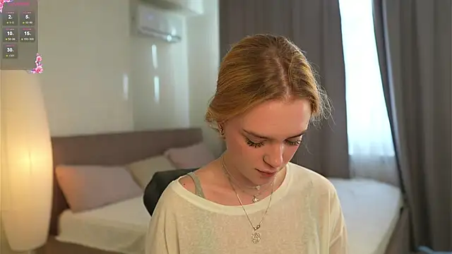 Snapshot of Cyberheart_ chatting on 19, 11, 2025 Cyberheart online show from 19, 11, 2025