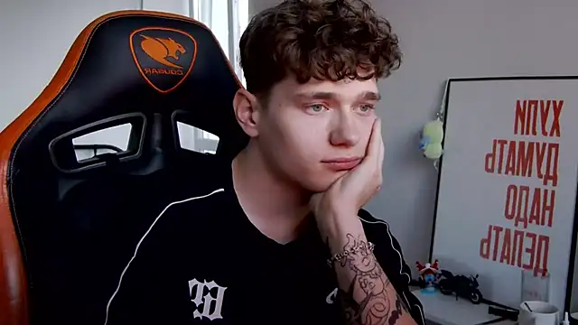 DanyDavis online show from 6, 10, 2025