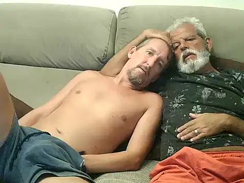 Snapshot of CasalcwBR chatting on 7, 4, 2026 CasalcwBR online show from 7, 4, 2026