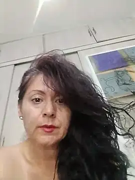 Snapshot of lunadicty chatting on 16, 5, 2026 lunadicty online show from 16, 5, 2026