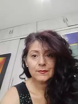Snapshot of lunadicty chatting on 17, 5, 2026 lunadicty online show from 17, 5, 2026