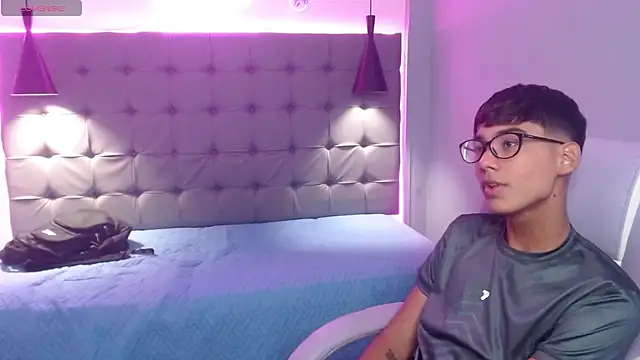 OliverTwinky online show from 22, 3, 2025