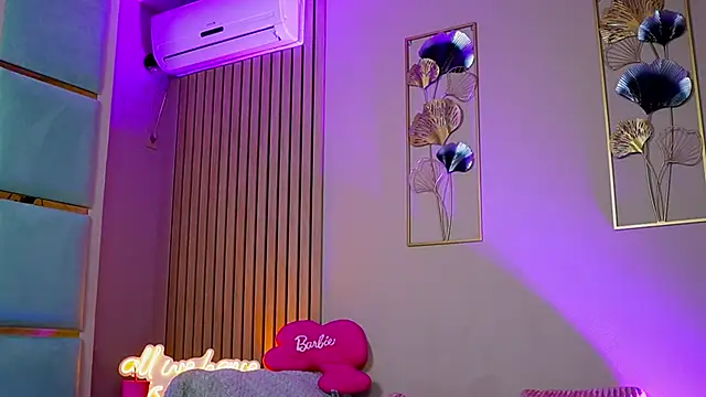 SabrinaJade online show from 17, 10, 2025