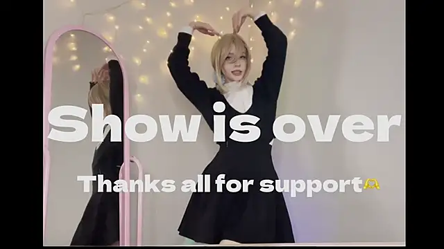 sweetuniporn online show from 19, 4, 2026