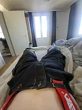 Snapshot of geilerschwanz556r7 chatting on 15, 11, 2025 geilerschwanz556r7 online show from 15, 11, 2025