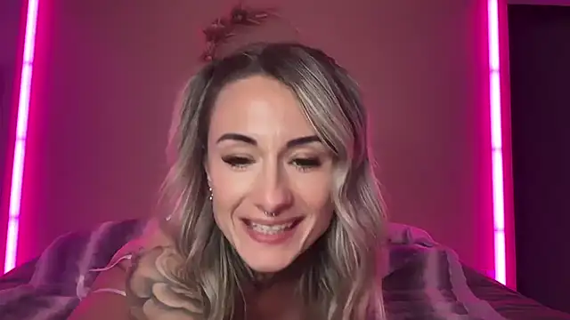 Anais dupres  online show from 18, 11, 2025