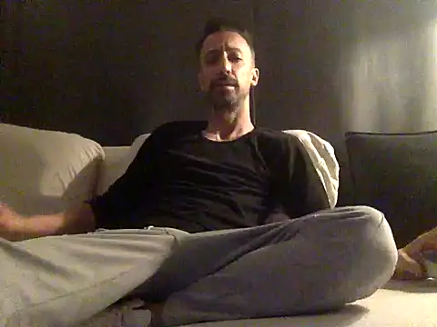 who am i x404 online show from 18, 1, 2026