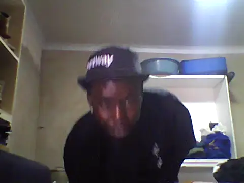 Snapshot of T1011 chatting on 26, 9, 2025 T1011 online show from 26, 9, 2025