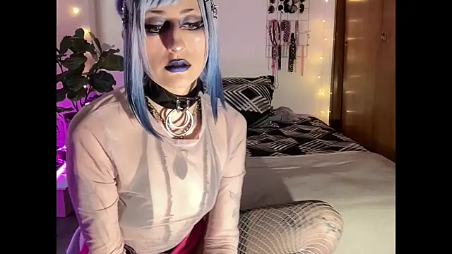 ELENA UMBRA online show from 9, 5, 2026