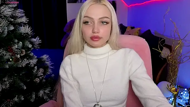 Snapshot of LinaLirian chatting on 8, 1, 2026 LinaLirian online show from 8, 1, 2026