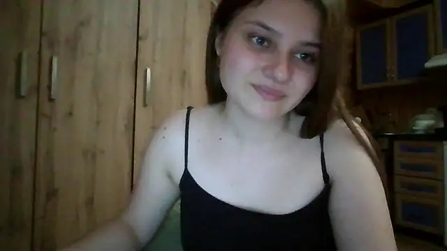 Snapshot of Little_shygirl chatting on 27, 10, 2025 Little shygirl online show from 27, 10, 2025