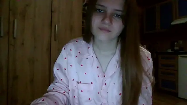 Snapshot of Little_shygirl chatting on 3, 11, 2025 Little shygirl online show from 3, 11, 2025