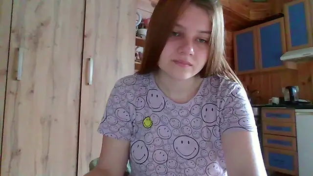 Snapshot of Little_shygirl chatting on 6, 11, 2025 Little shygirl online show from 6, 11, 2025